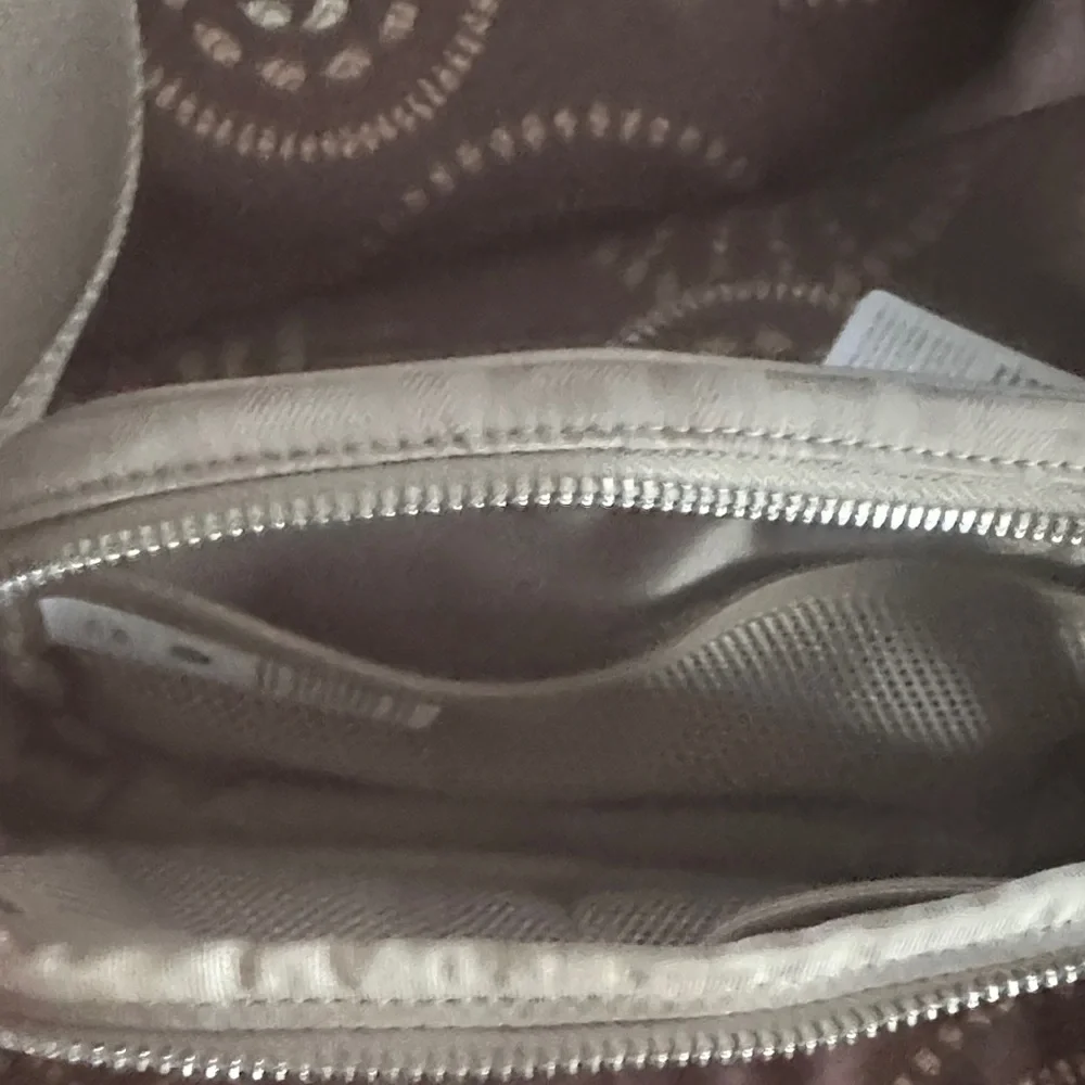 👜 Lululemon Everywhere Belt Bag – L Monogram Jacquard NWT - Picture 5 of 9